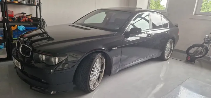 BMW 735