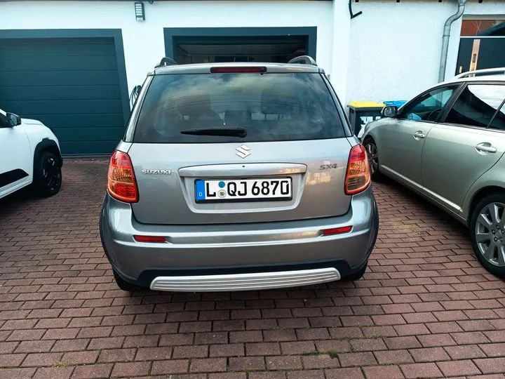 Suzuki SX4