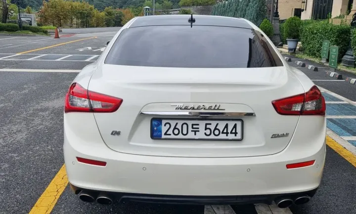 Maserati Ghibli