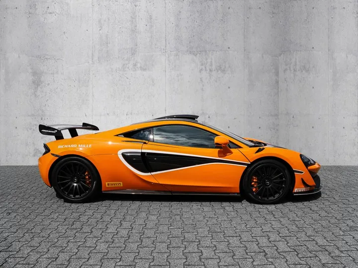 McLaren 620R