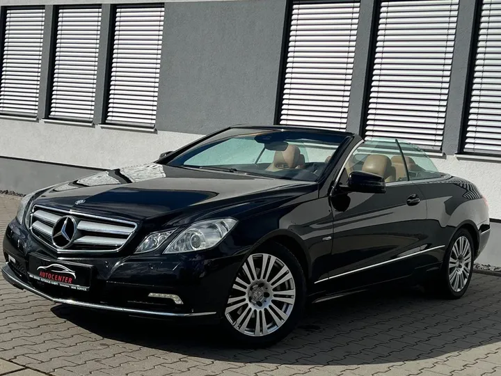 Mercedes-Benz E 200