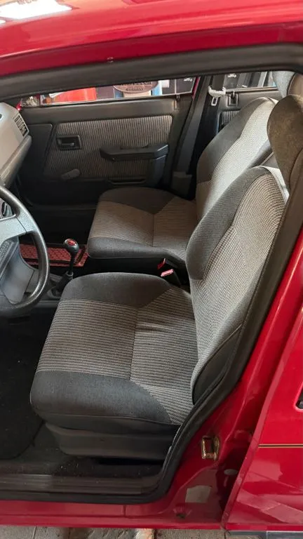 Peugeot 309