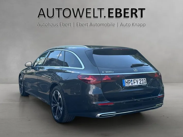 Mercedes-Benz E 300