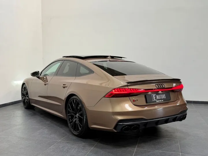 Audi S7