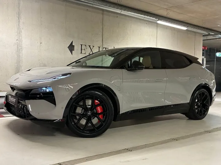 Lotus Eletre