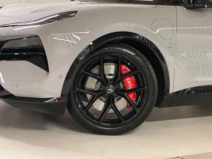 Lotus Eletre