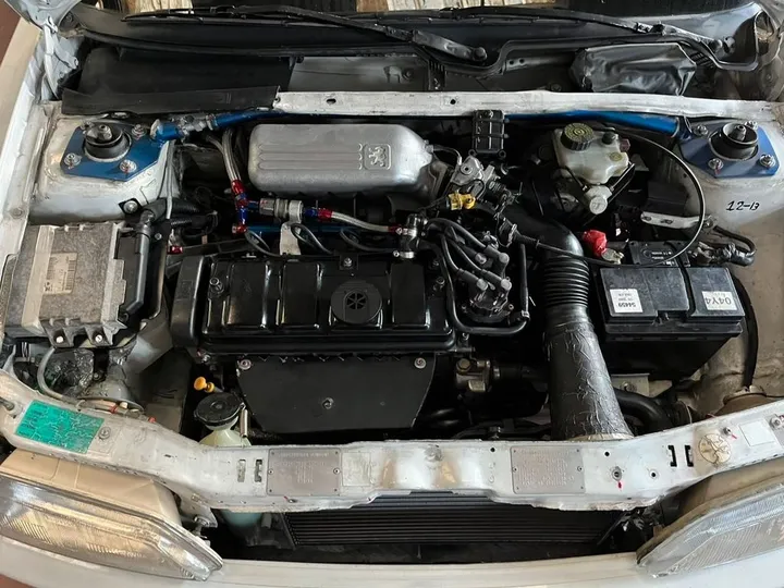 Peugeot 106