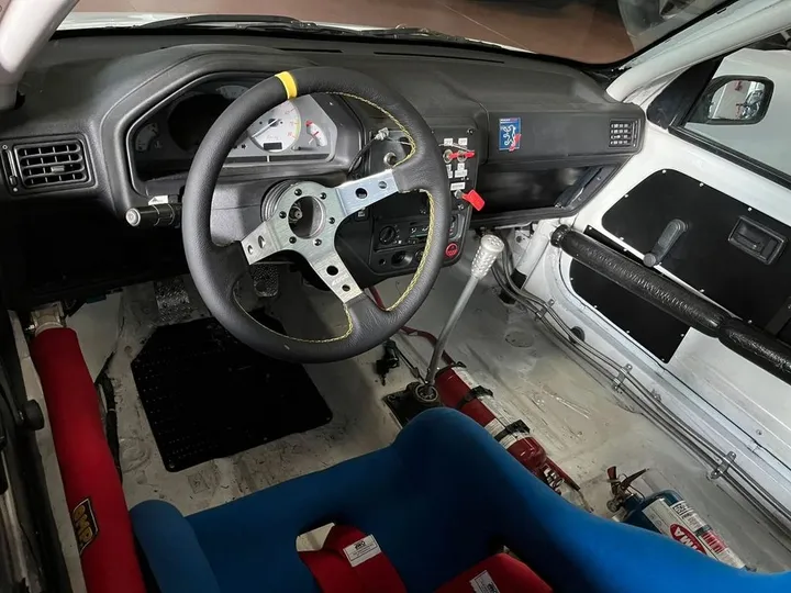 Peugeot 106