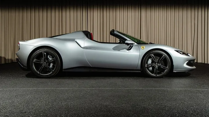 Ferrari 296 GTS