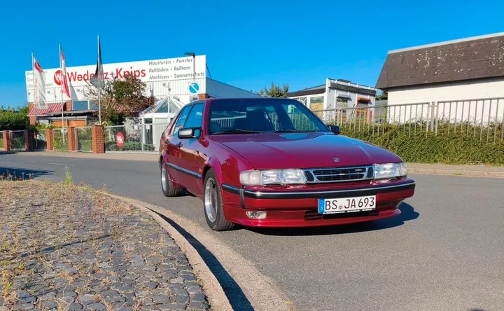 Saab 9000