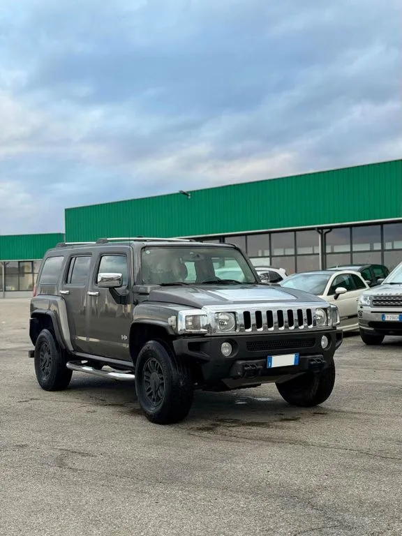 Hummer H3
