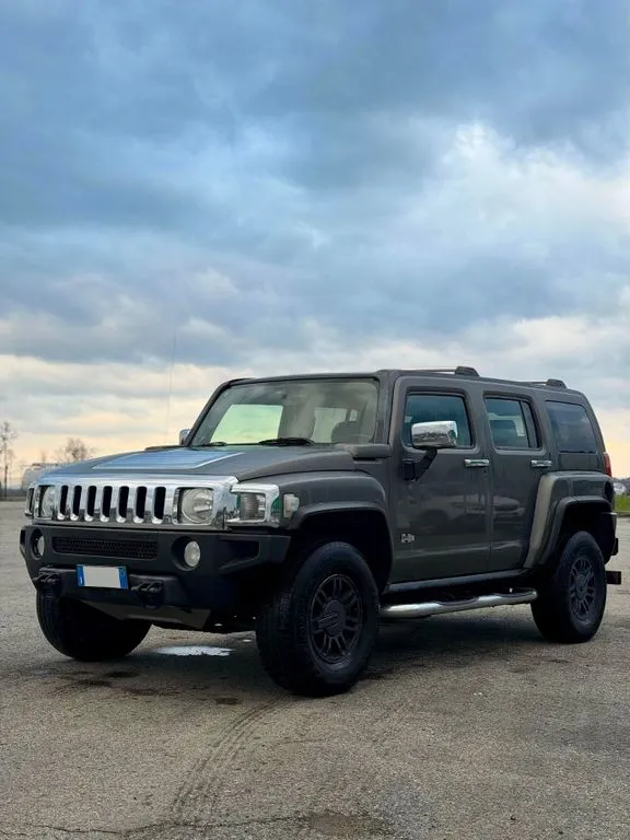 Hummer H3