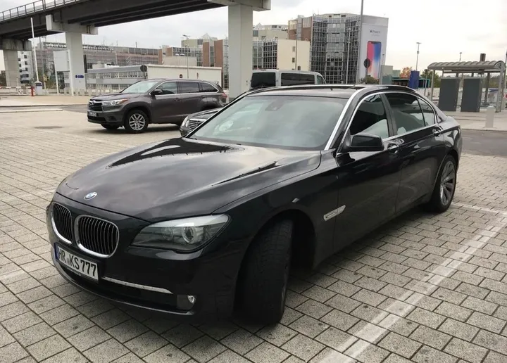 BMW 730