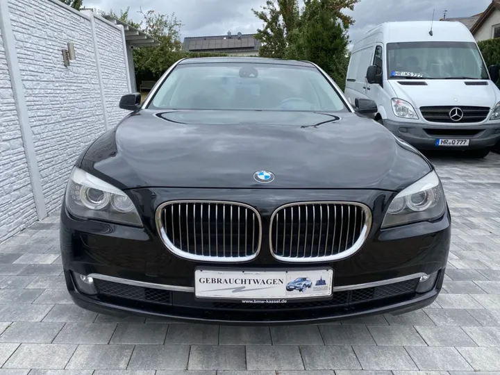 BMW 730