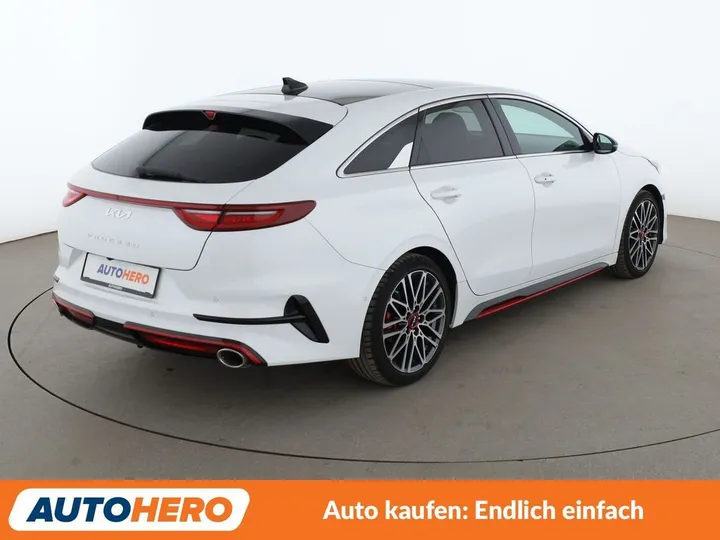 Kia pro cee'd / ProCeed