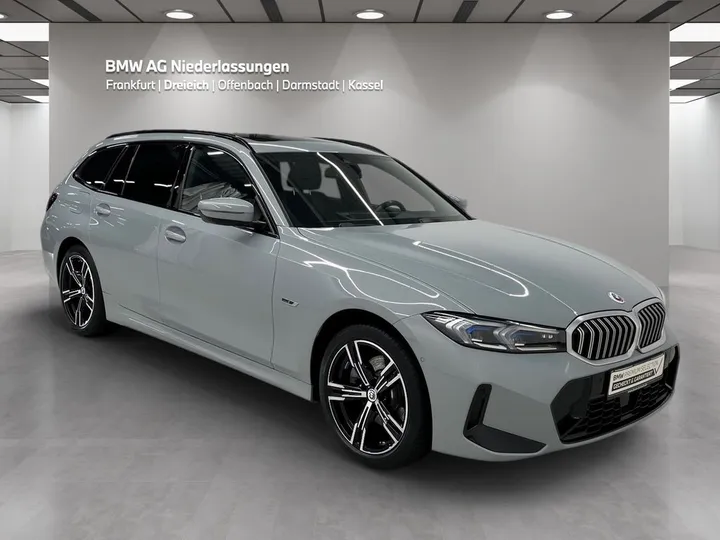 BMW 330