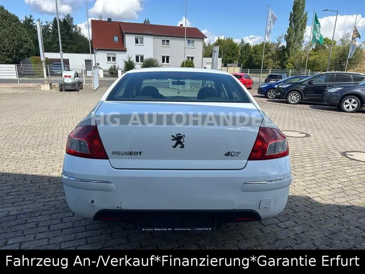 Peugeot 407