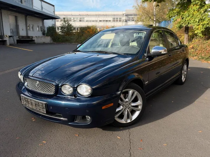 Jaguar X-Type