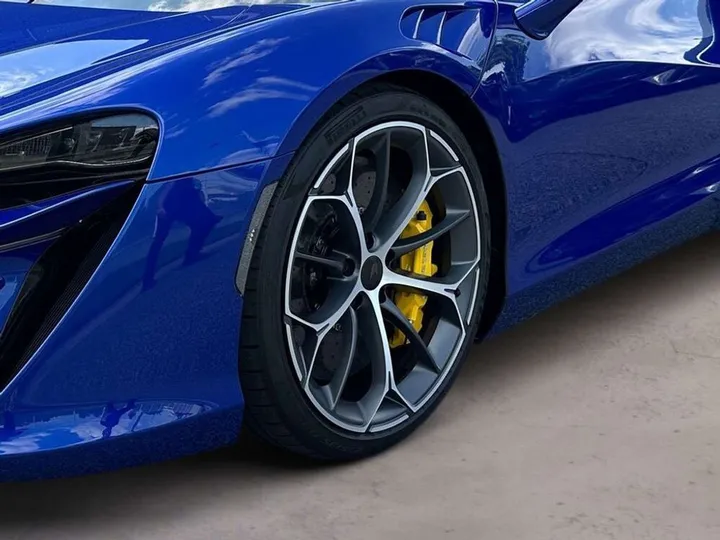 McLaren Artura