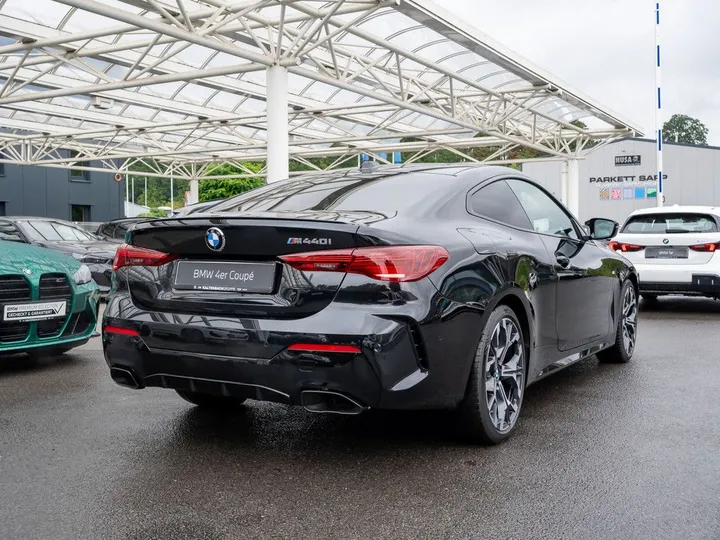 BMW M440