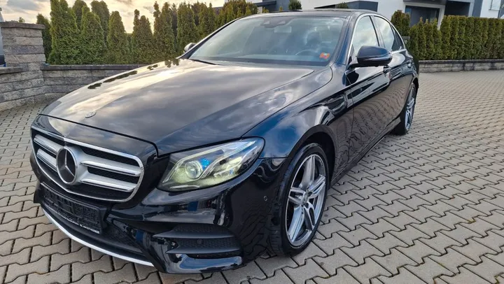 Mercedes-Benz E 400