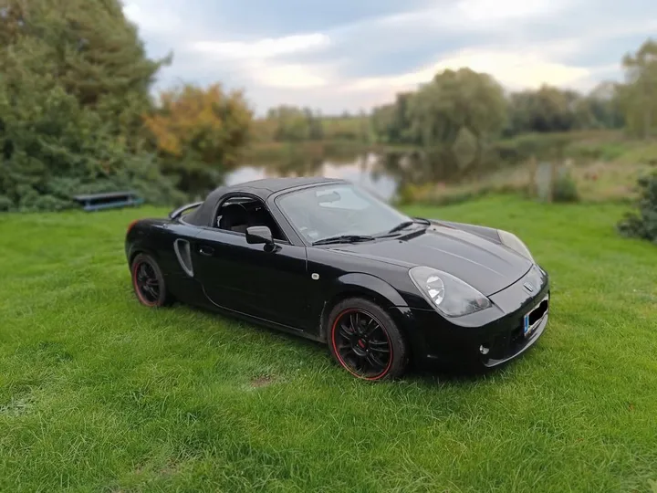 Toyota MR 2