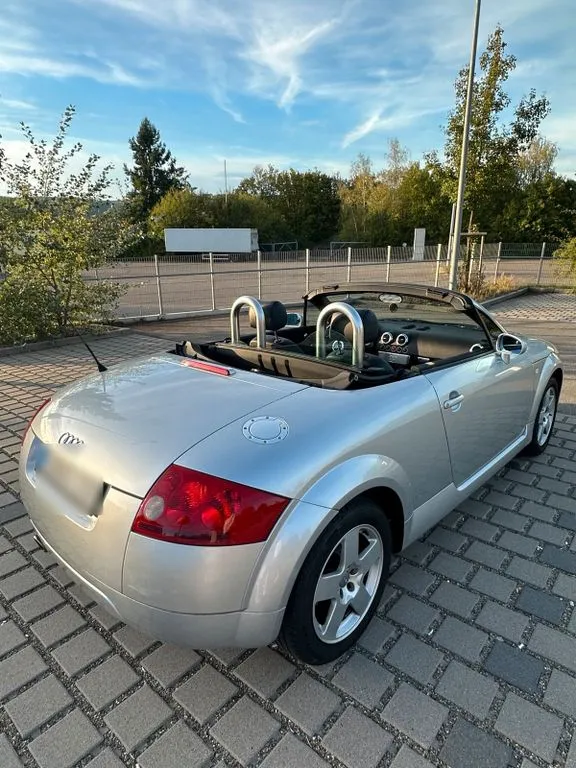 Audi 80