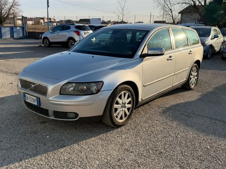 Volvo V50