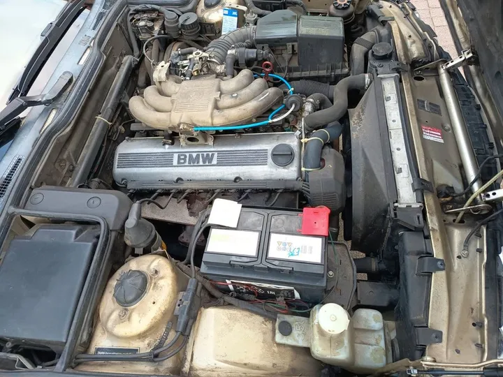 BMW 525