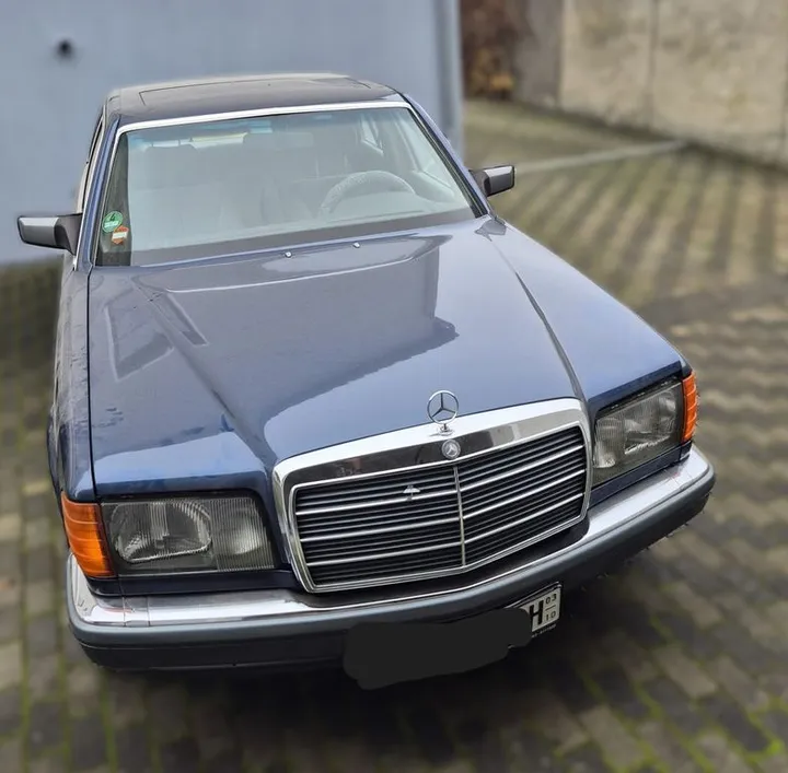 Mercedes-Benz 300