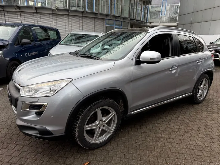 Peugeot 4008