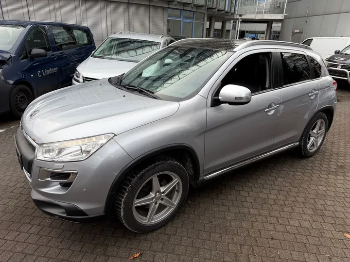 Peugeot 4008