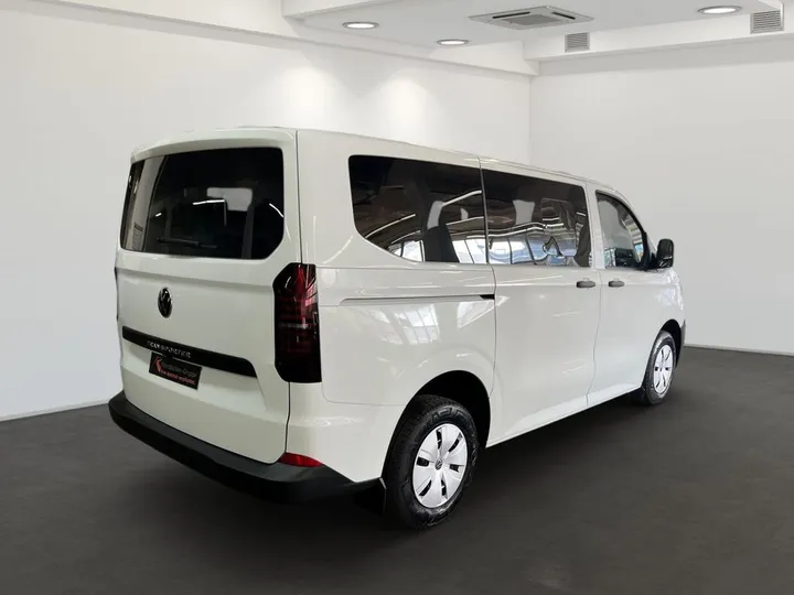 Volkswagen T7 Kombi