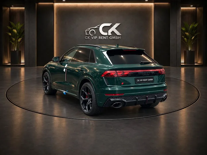Audi RSQ8