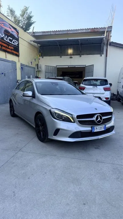 Mercedes-Benz A 180