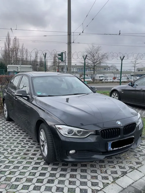 BMW 320