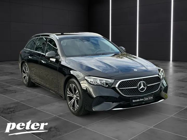 Mercedes-Benz E 220