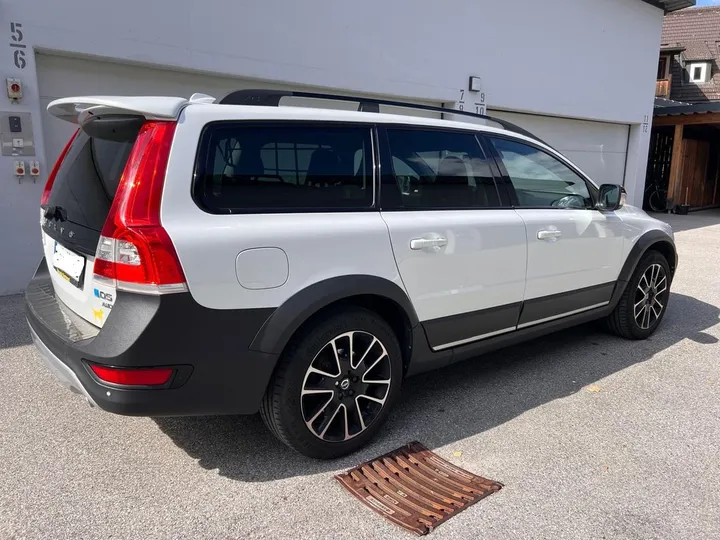 Volvo XC70