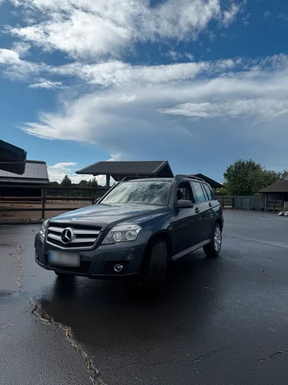 Mercedes-Benz 220