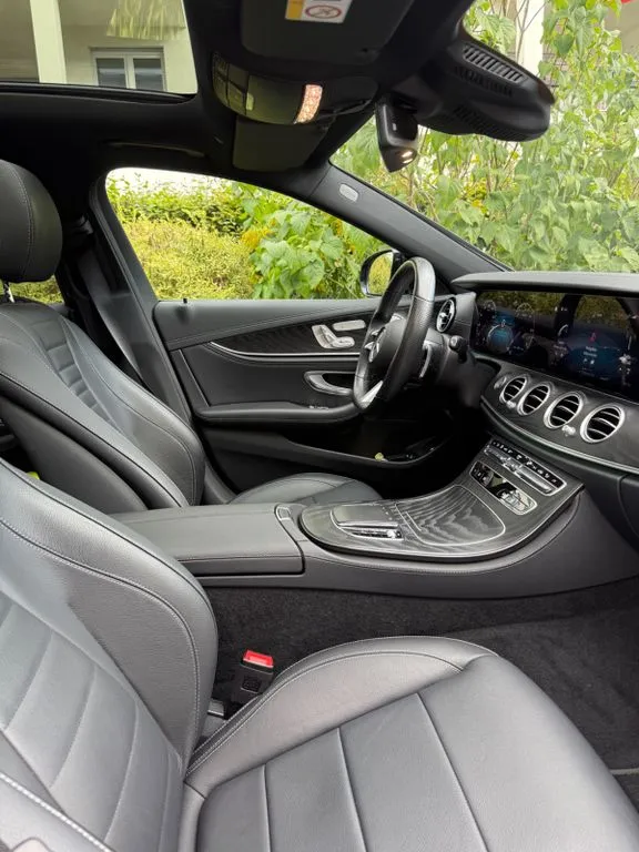 Mercedes-Benz E 300