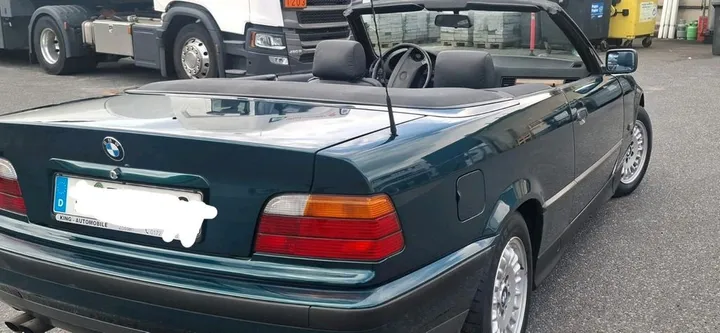 BMW 325