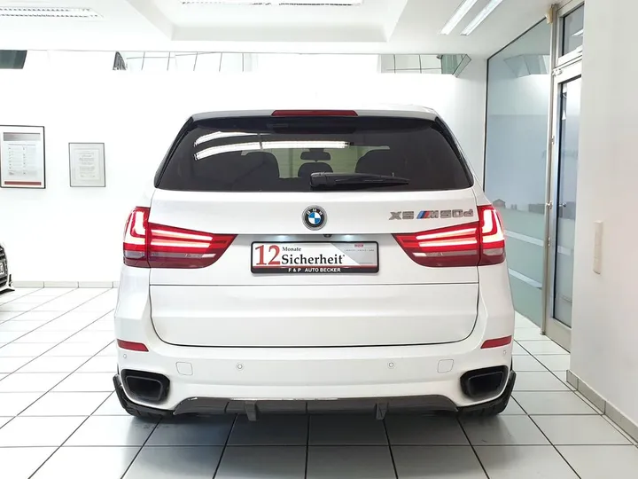 BMW X5 M50