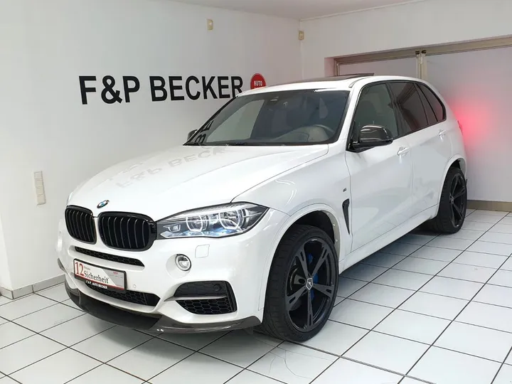 BMW X5 M50
