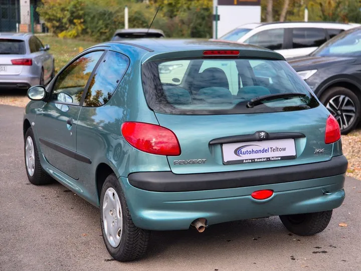 Peugeot 206