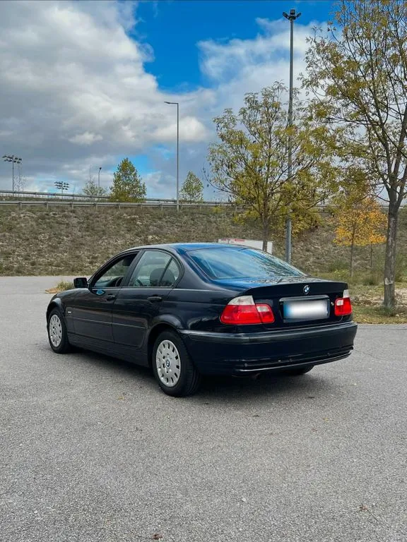BMW 318