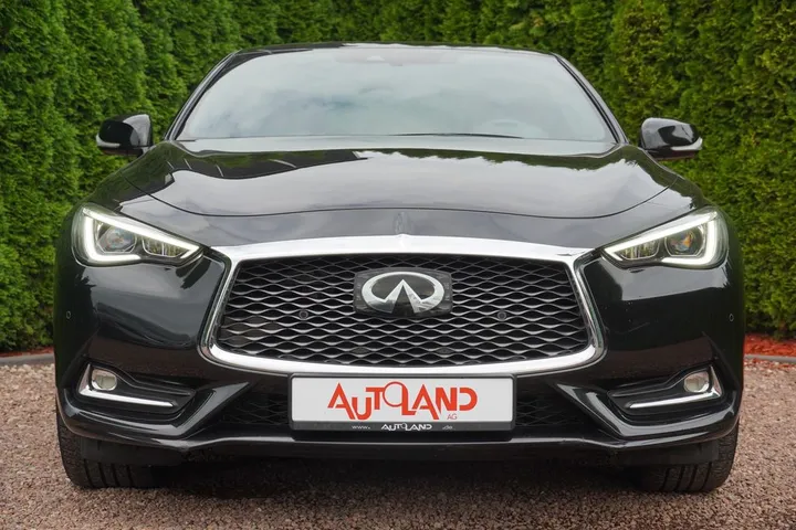 Infiniti Q60