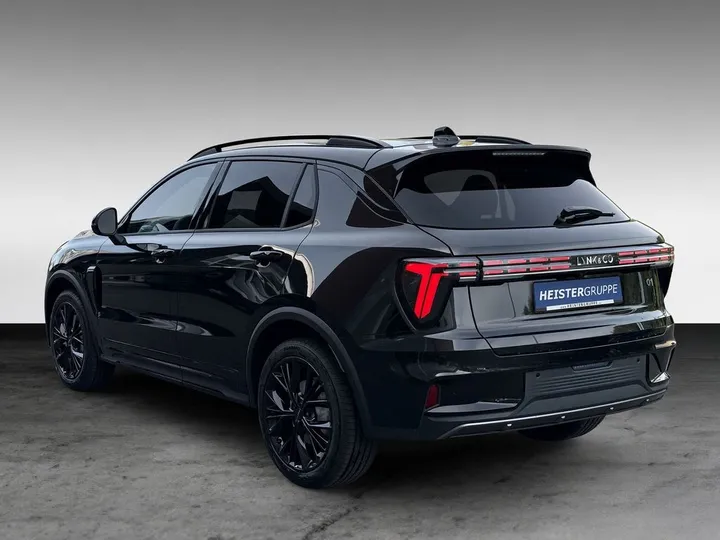 Lynk&Co 01