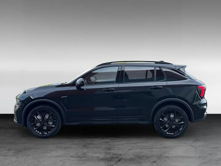 Lynk&Co 01