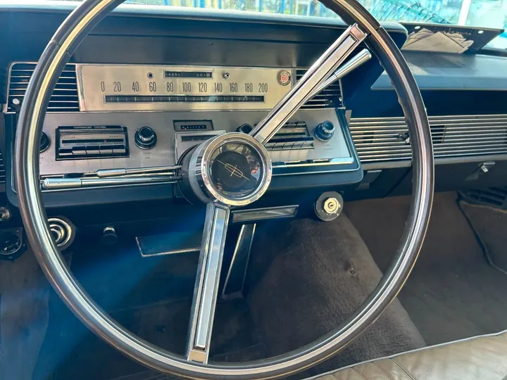 Lincoln Continental
