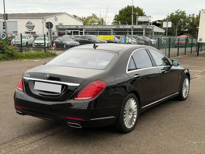Mercedes-Benz S 500